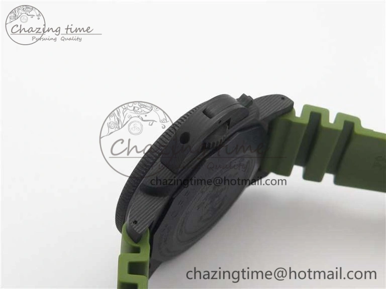 Comfortable PAM961 Carbotech VSF Best Edition Carbon Dial on Green Rubber Strap P.9010 Clone 8414