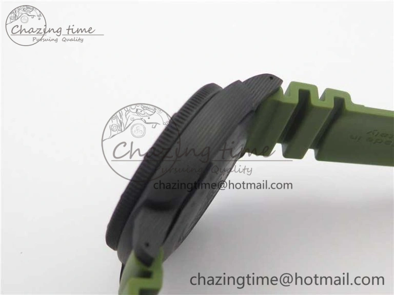 Comfortable PAM961 Carbotech VSF Best Edition Carbon Dial on Green Rubber Strap P.9010 Clone 8414