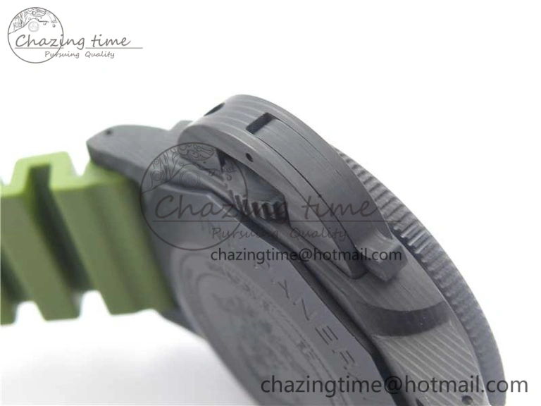 Comfortable PAM961 Carbotech VSF Best Edition Carbon Dial on Green Rubber Strap P.9010 Clone 8414