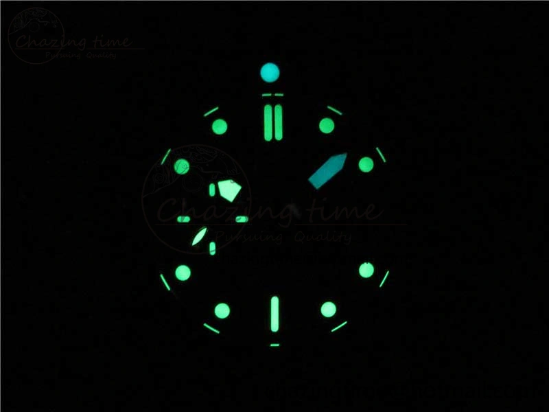 Comfortable PAM961 Carbotech VSF Best Edition Carbon Dial on Green Rubber Strap P.9010 Clone 8414