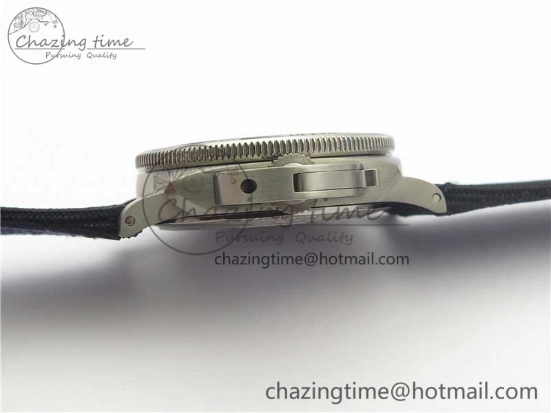 Affordable PAM984 Mike Horn Submersible VSF 1:1 Best Edition Black Dial on Black Nylon Strap P.9010 Clone 8421