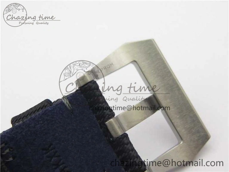 Affordable PAM984 Mike Horn Submersible VSF 1:1 Best Edition Black Dial on Black Nylon Strap P.9010 Clone 8421