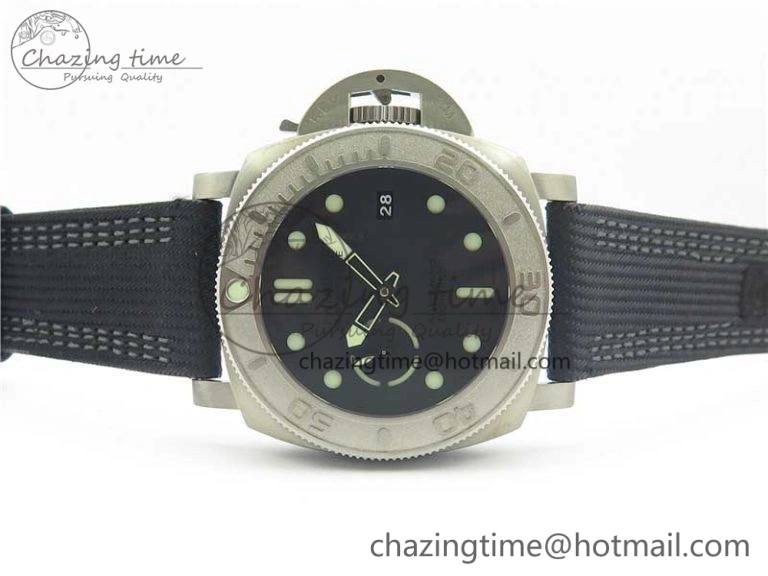 Affordable PAM984 Mike Horn Submersible VSF 1:1 Best Edition Black Dial on Black Nylon Strap P.9010 Clone 8421