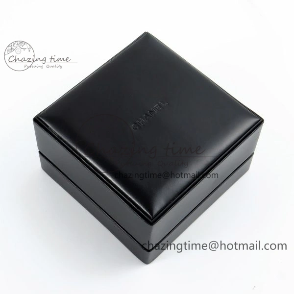 ZipUp PATEK PHILIPPE VIP TRAVEL BOX WITH CARDS AND CERTIFICATE 8843
