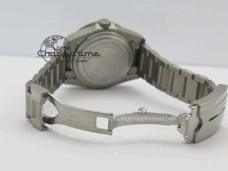 Soft Pelagos LHD ZF 1:1 Best Edition On Titanium Bracelet A2824 (Free Rubber Strap) 9781