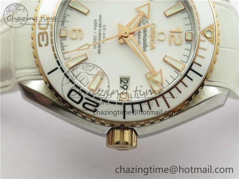 OnTrend Planet Ocean 39.5mm SS RG VSF 1:1 Best Edition White Dial on White Leather Strap A 7895