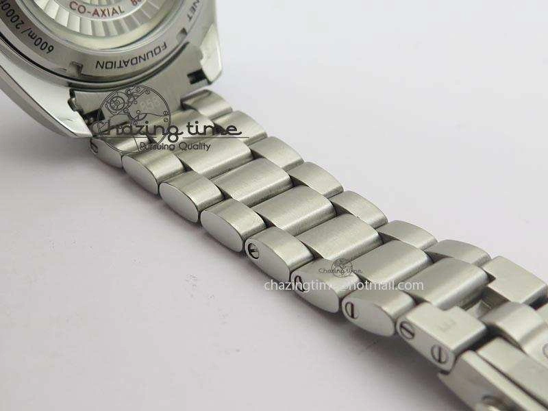 Planet Ocean GMT 43.5mm V6F Goodplanet Orange Marker Blue Dial On SS Bracelet A Lightweight 8215
