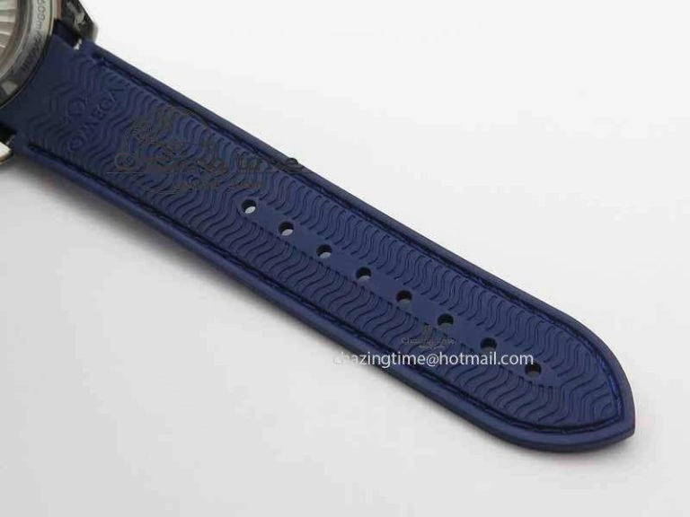 OdorResistant Planet Ocean Master Chrono 45mm SS OM 1:1 Best Edition Blue Dial On Blue Rubber Strap A 8172
