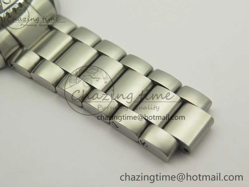 NewStyle Planet Ocean Professional Ceramic Bezel 42mm 1:1 VSF Best Edition Silver Markers A8500 Super Clone (2 Straps) 8051