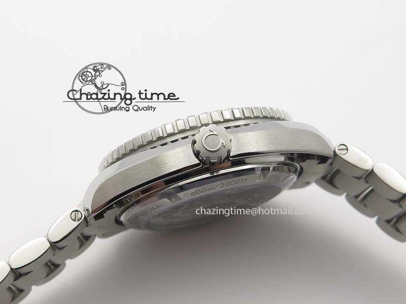 Planet Ocean Professional Diamonds Bezel 42mm V6F Best Edition On SS Bracelet A HighQuality 8264