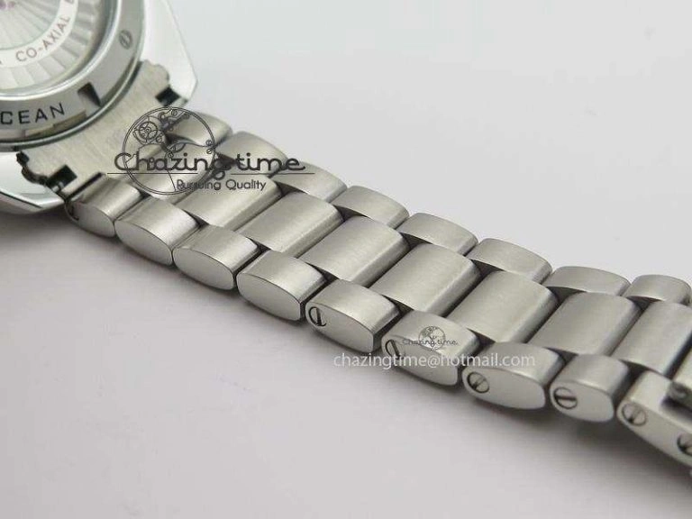 Planet Ocean Professional Diamonds Bezel 42mm V6F Best Edition On SS Bracelet A HighQuality 8264