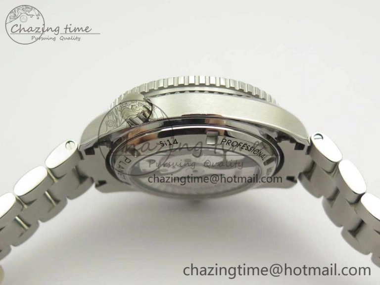 EasyCare Planet Ocean Professional Orange Bezel 42mm 1:1 VSF Best Edition on SS Bracelet A8500 Super Clone (2 Straps) 7951