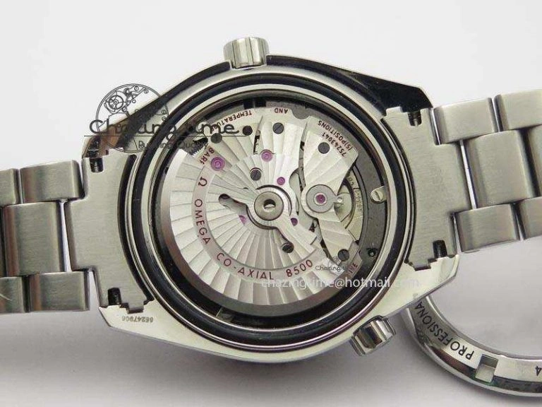 Contemporary Planet Ocean SS Bp Maker 45mm Black Bezel Orange Numbers On SS Bracelet A 8217
