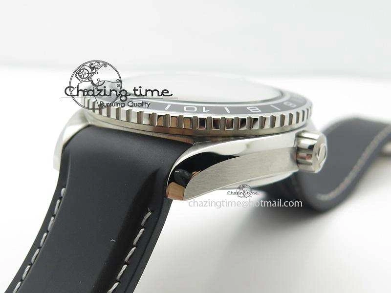 OnTrend Planet Ocean SS GMT Black Dial Silver Markers On Black Rubber Strap A 8256