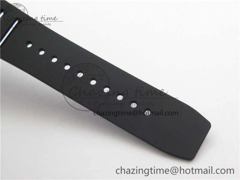 RM011 Carbon Case Carbon Bezel Chronograph KVF 1:1 Best Edition Skeleton Dial on Black Rubber Strap A Resilient 9429