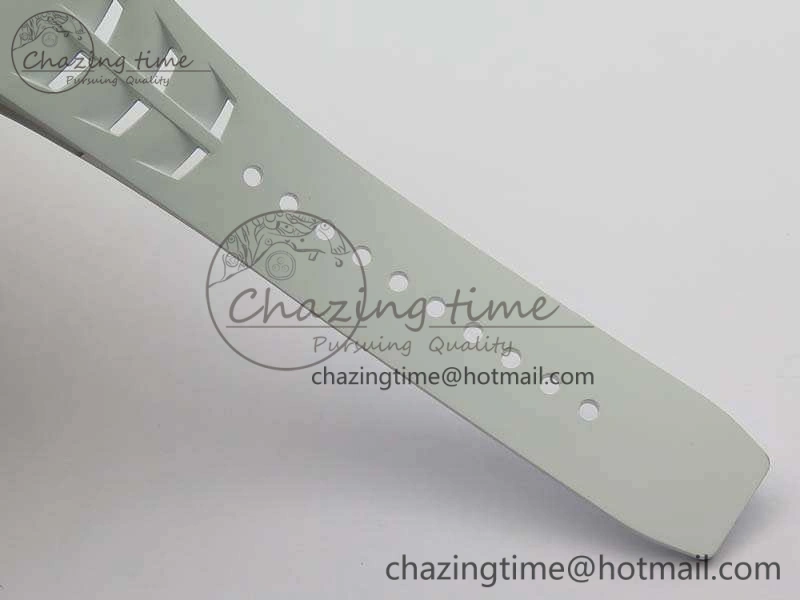 Minimalist RM011 RG Chronograph RG Case KVF 1:1 Best Edition Crystal Skeleton Dial On White Rubber Strap A 9512
