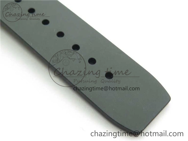 RM63-01 RG V9F Best Edition Crystal Dial on Black Rubber Strap A23J Sophisticated 9404