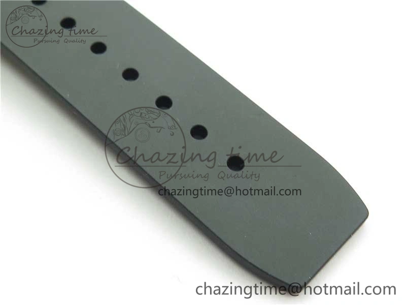RM63-01 RG V9F Best Edition Crystal Dial on Black Rubber Strap A23J Sophisticated 9404