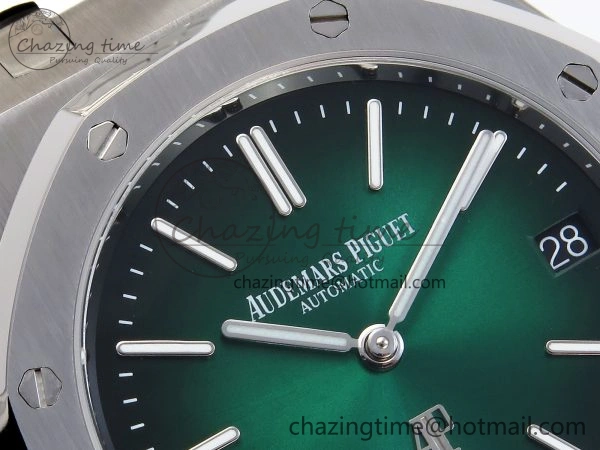 Refined ROYAL OAK 39MM 15202 SS IPF 1:1 BEST EDITION GREEN BLACK DIAL ON SS BRACELET A 4495