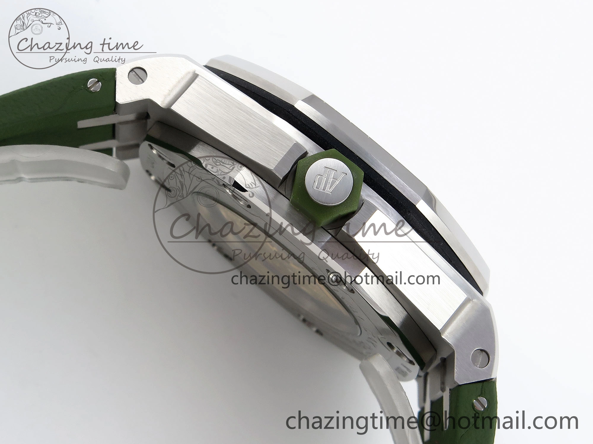 SunProtective ROYAL OAK OFFSHORE DIVER 15710 IPF 1:1 BEST EDITION GREEN DIAL ON GREEN RUBBER STRAP SA3120 SUPER CLONE 4510