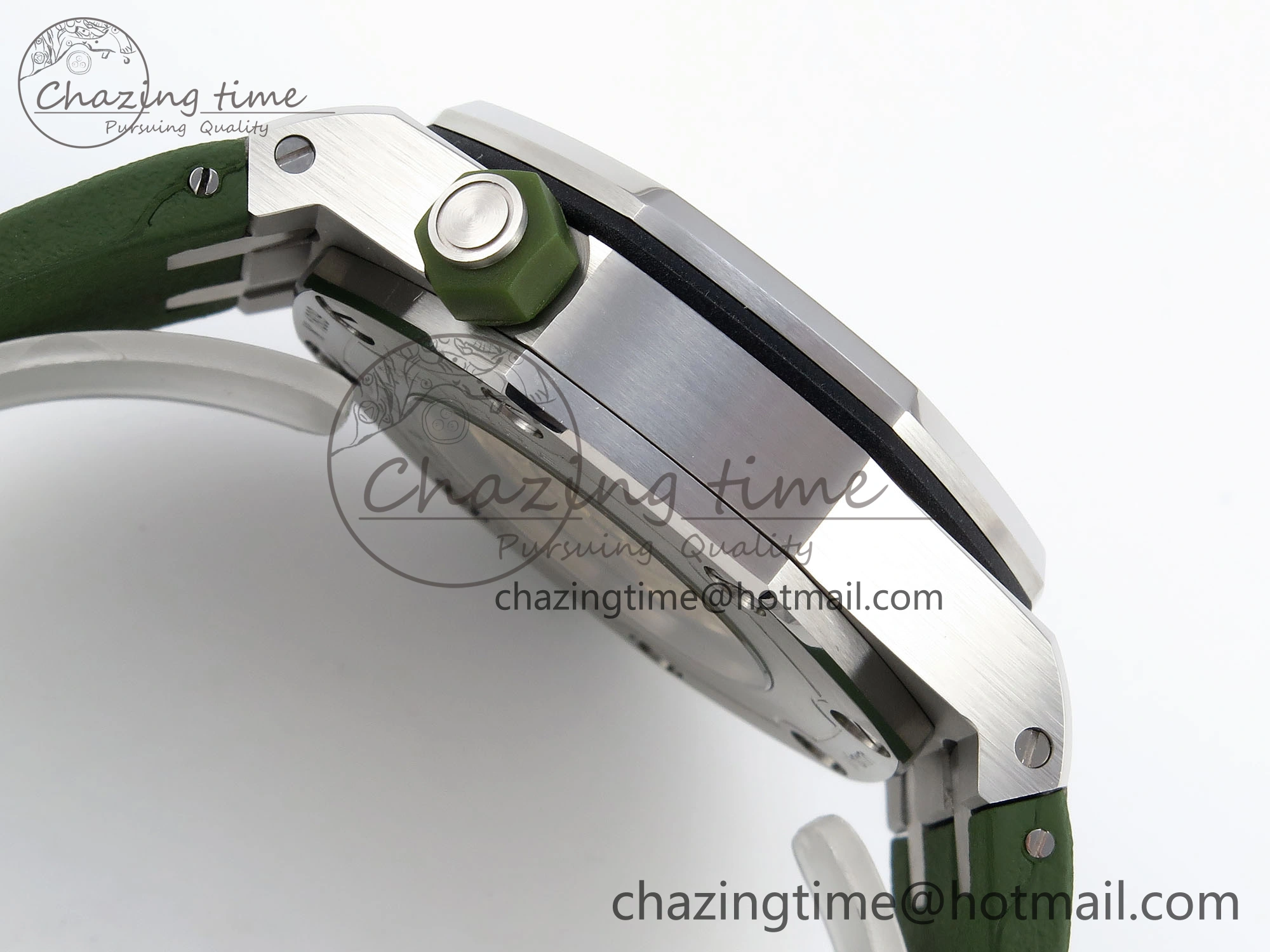 SunProtective ROYAL OAK OFFSHORE DIVER 15710 IPF 1:1 BEST EDITION GREEN DIAL ON GREEN RUBBER STRAP SA3120 SUPER CLONE 4510