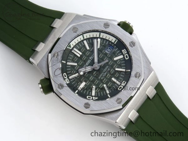 SunProtective ROYAL OAK OFFSHORE DIVER 15710 IPF 1:1 BEST EDITION GREEN DIAL ON GREEN RUBBER STRAP SA3120 SUPER CLONE 4510