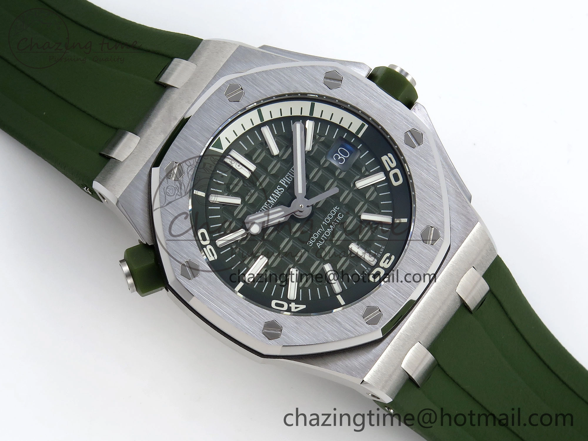 SunProtective ROYAL OAK OFFSHORE DIVER 15710 IPF 1:1 BEST EDITION GREEN DIAL ON GREEN RUBBER STRAP SA3120 SUPER CLONE 4510