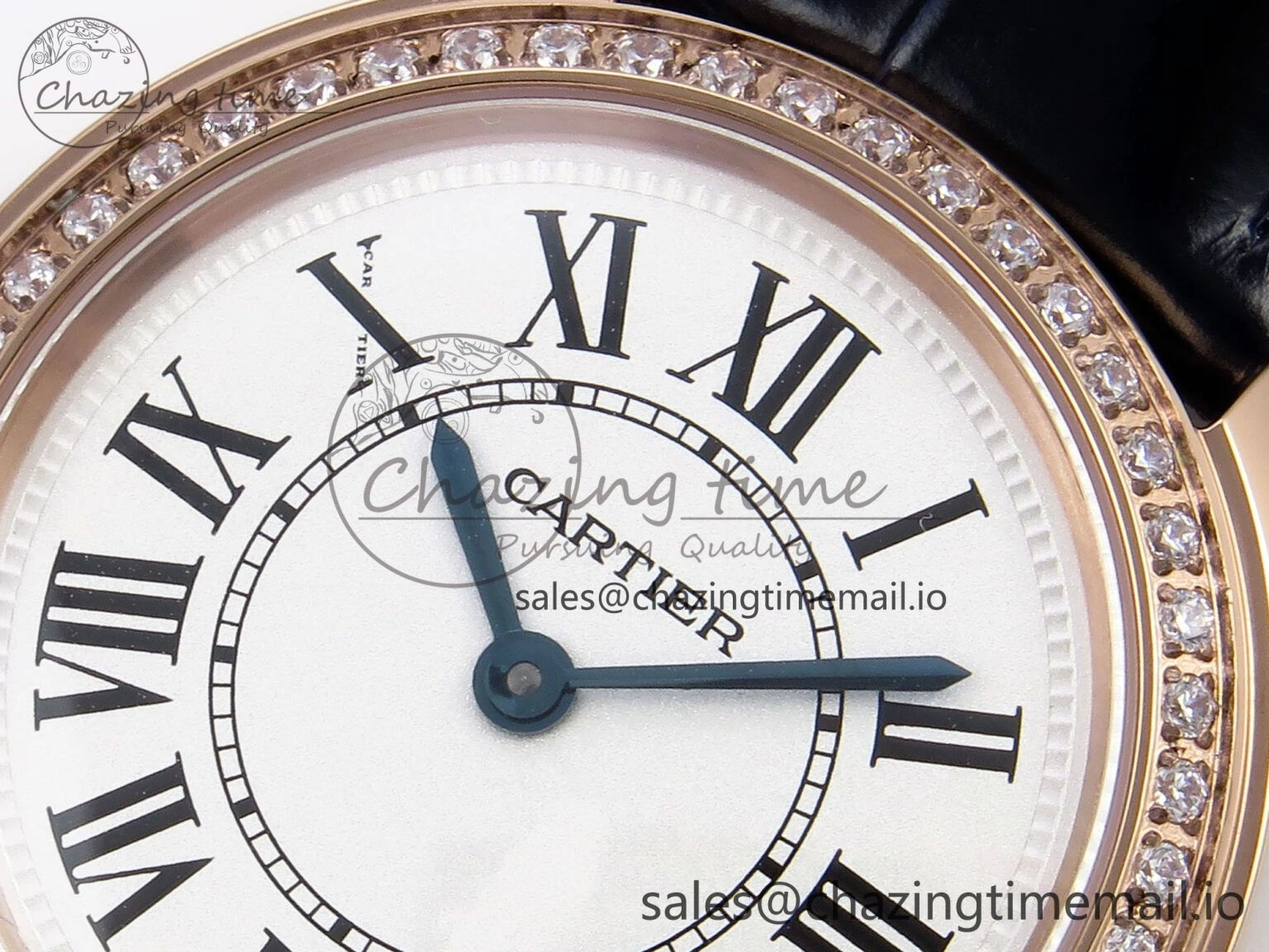 Ronde Louis Cartier 29mm RG DRF 1:1 Best Edition Sandblasted Beige Dial Diamonds Bezel on Blue Leather Strap Ronda Quartz OnTrend 5873