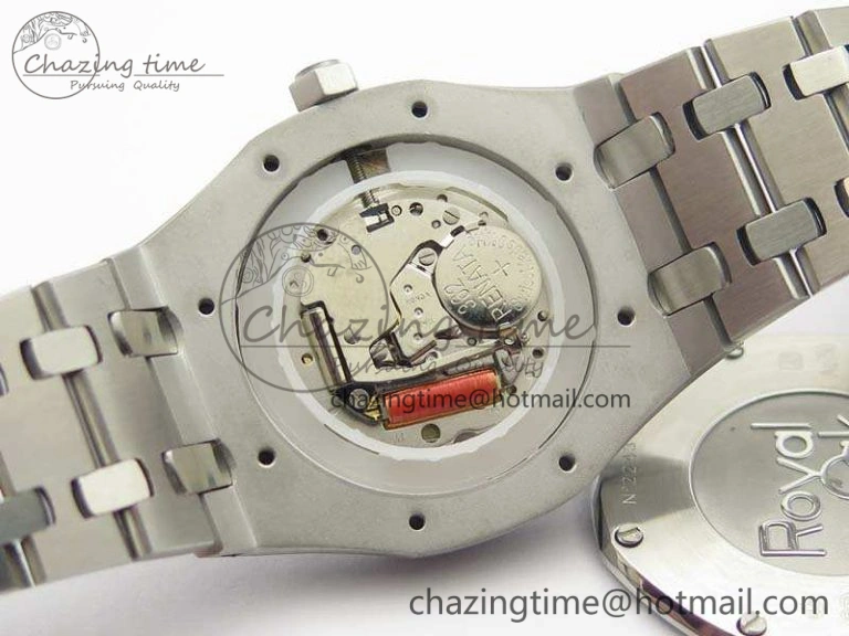 Cozy Royal Oak 15000 Frosted 33mm OM Best Edition Gray Dial On SS Bracelet Quartz 4970
