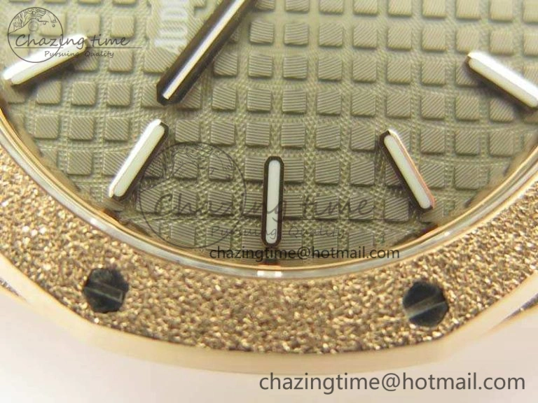 Comfortable Royal Oak 33mm 15000 Satin-Polished RG OM Best Edition Gray Dial On RG Bracelet Quartz 4963