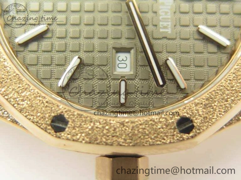 Comfortable Royal Oak 33mm 15000 Satin-Polished RG OM Best Edition Gray Dial On RG Bracelet Quartz 4963