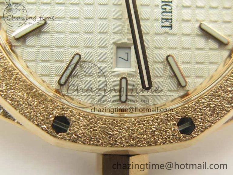 Royal Oak 33mm 15000 Satin-Polished RG OM Best Edition White Dial On RG Bracelet Quartz Stretchable 10730