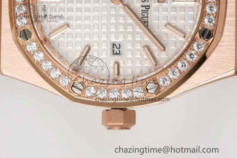 BestValue Royal Oak 33mm Ladies RG 8F Best Edition White Dial Diamonds Bezel on RG Bracelet Quartz 10256