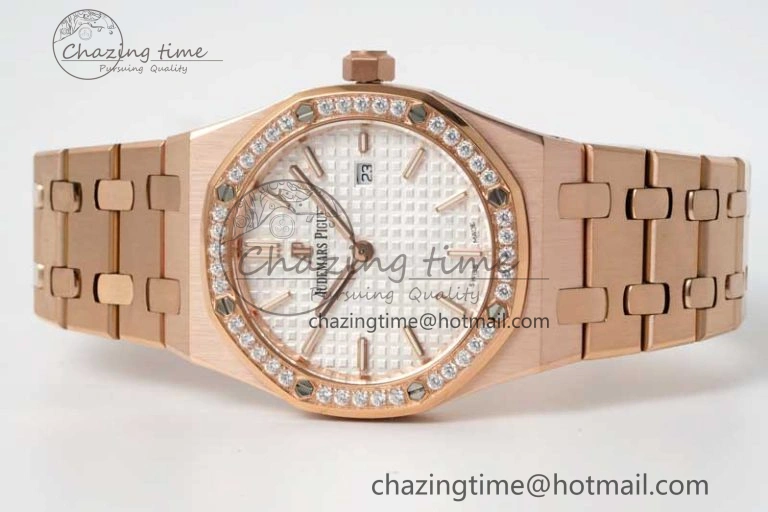 BestValue Royal Oak 33mm Ladies RG 8F Best Edition White Dial Diamonds Bezel on RG Bracelet Quartz 10256