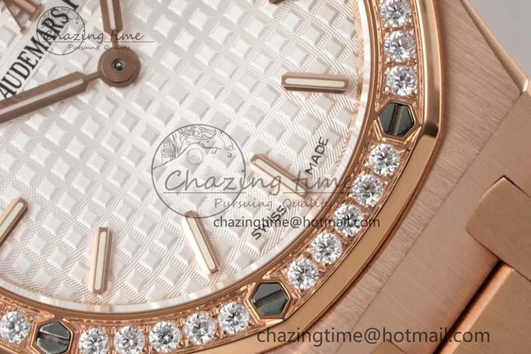 BestValue Royal Oak 33mm Ladies RG 8F Best Edition White Dial Diamonds Bezel on RG Bracelet Quartz 10256