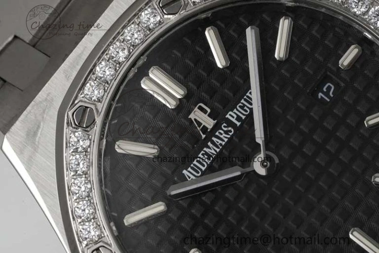 Thermal Royal Oak 33mm Ladies SS 8F Best Edition Black Dial Diamonds Bezel on SS Bracelet Quartz 10251