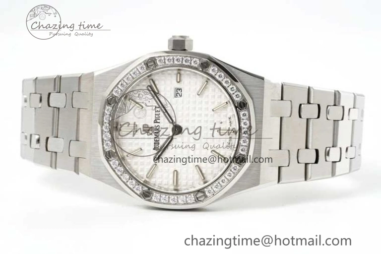 Modern Royal Oak 33mm Ladies SS 8F Best Edition White Dial Diamonds Bezel on SS Bracelet Quartz 4784