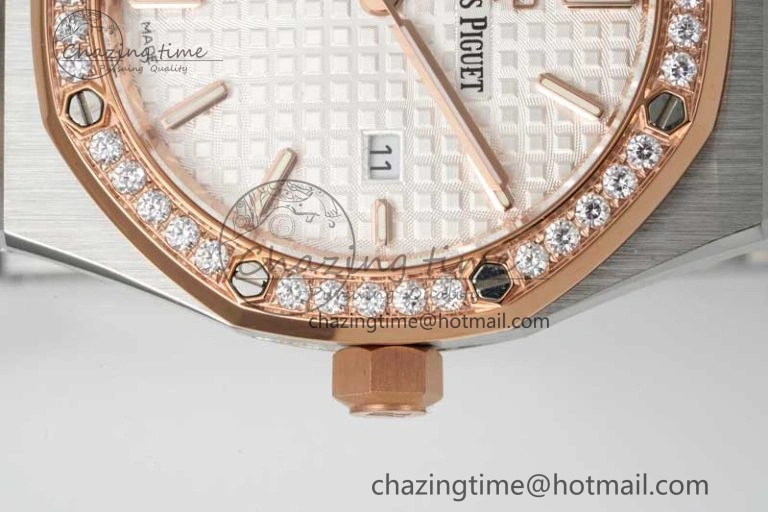 OdorResistant Royal Oak 33mm Ladies SS RG 8F Best Edition White Dial Diamonds Bezel on SS RG Bracelet Quartz 4781