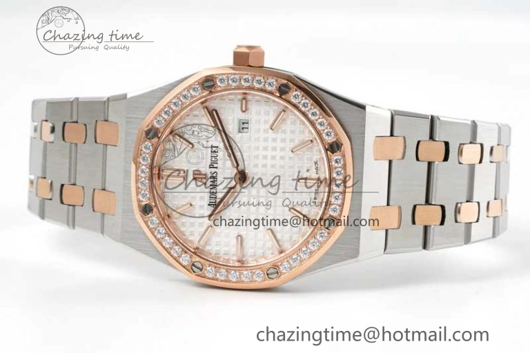 OdorResistant Royal Oak 33mm Ladies SS RG 8F Best Edition White Dial Diamonds Bezel on SS RG Bracelet Quartz 4781