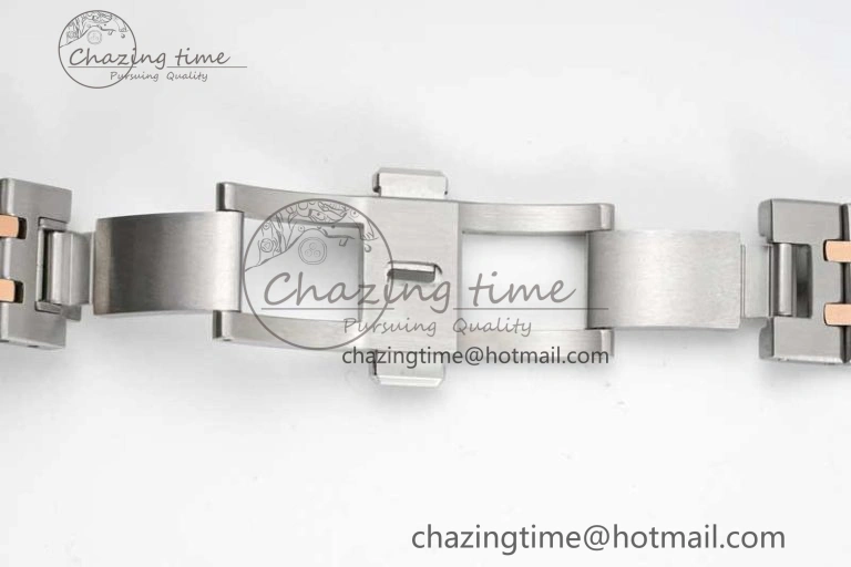 Royal Oak 33mm Ladies SS RG 8F Best Edition White Dial on SS RG Bracelet Quartz Casual 10245