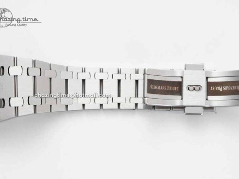 Royal Oak 39mm 15202 SS BF 1:1 Best Edition White Textured Dial on SS Bracelet A RelaxedFit 4578