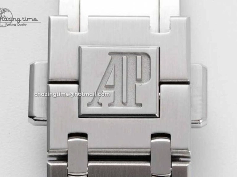 Royal Oak 39mm 15202 SS BF 1:1 Best Edition White Textured Dial on SS Bracelet A RelaxedFit 4578