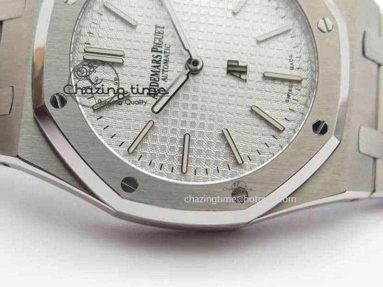 Royal Oak 39mm 15202 SS White Dial On SS Bracelet MIYOTA OdorResistant 5011