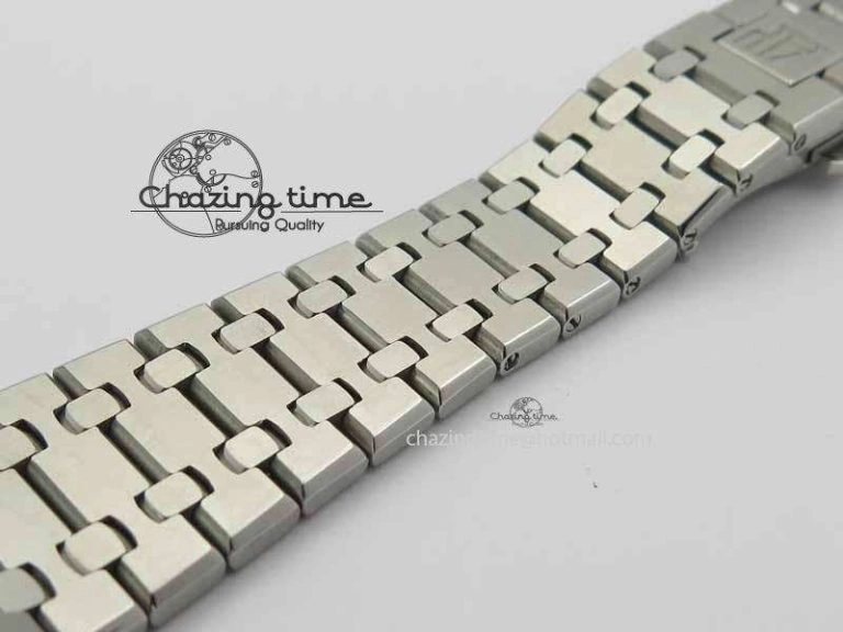 SmoothTexture Royal Oak 39mm 15300 SS BP Maker Best Edition Black Dial On SS Bracelet A 5004