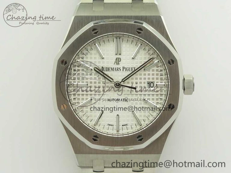 UrbanChic Royal Oak 41mm 15400 SS JF 1:1 Best Edition White Textured Dial on SS Bracelet A3120 V 4892