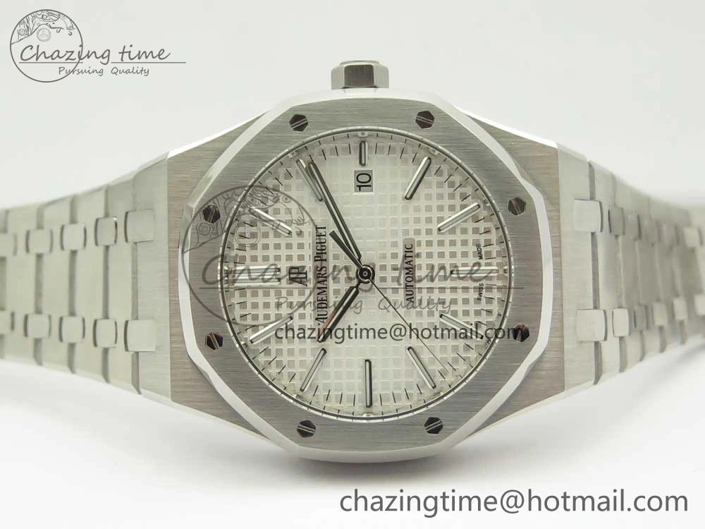 UrbanChic Royal Oak 41mm 15400 SS JF 1:1 Best Edition White Textured Dial on SS Bracelet A3120 V 4892