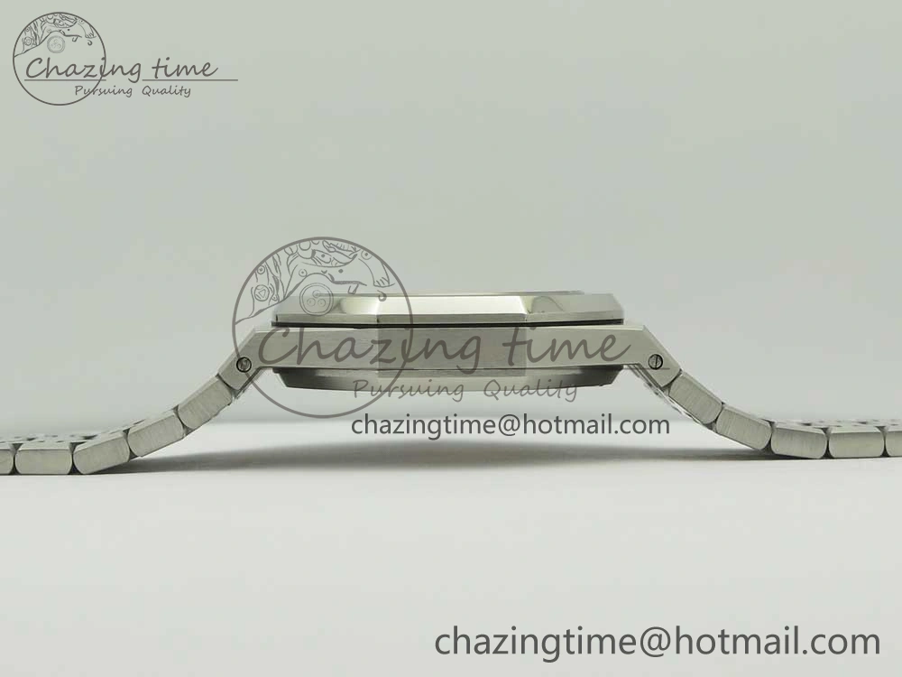UrbanChic Royal Oak 41mm 15400 SS JF 1:1 Best Edition White Textured Dial on SS Bracelet A3120 V 4892