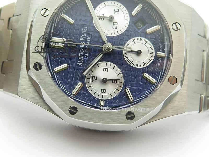 Royal Oak 41mm 26331 Chrono SS Blue Textured Dial White Subdial On SS Bracelet A Stretchable 5000