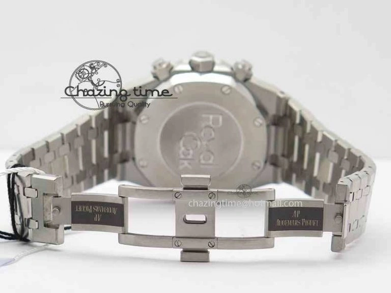 Royal Oak 41mm 26331 Chrono SS Gray Textured Dial Blue Subdial On SS Bracelet A UrbanStyle 5001
