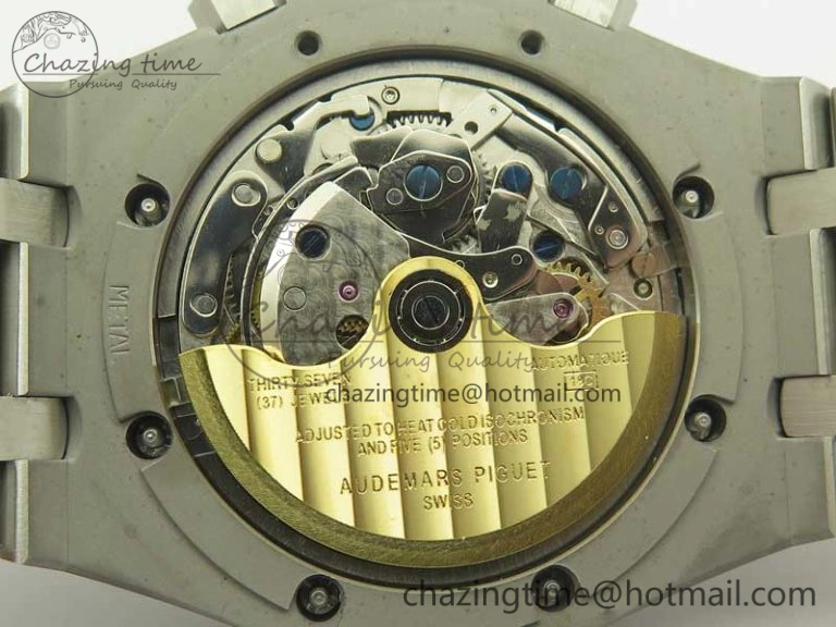 Royal Oak Chrono 26331ST SS OMF 1:1 Best Edition Blue White Dial on SS Bracelet A Durable 4912